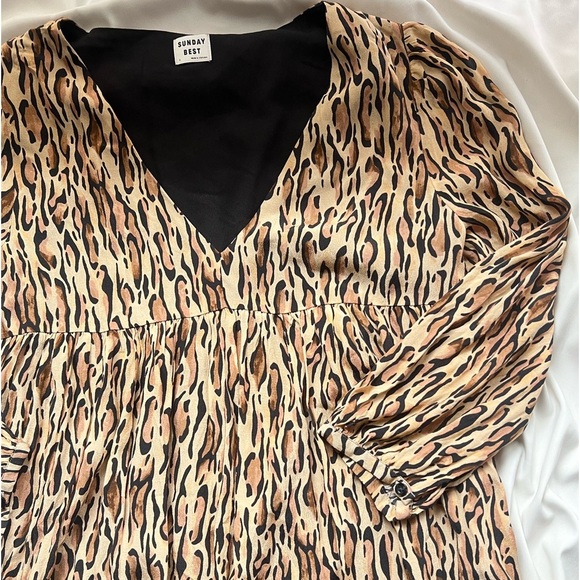 Aritzia Sunday Best Leopard Dress ✨🐆 - Picture 4 of 7